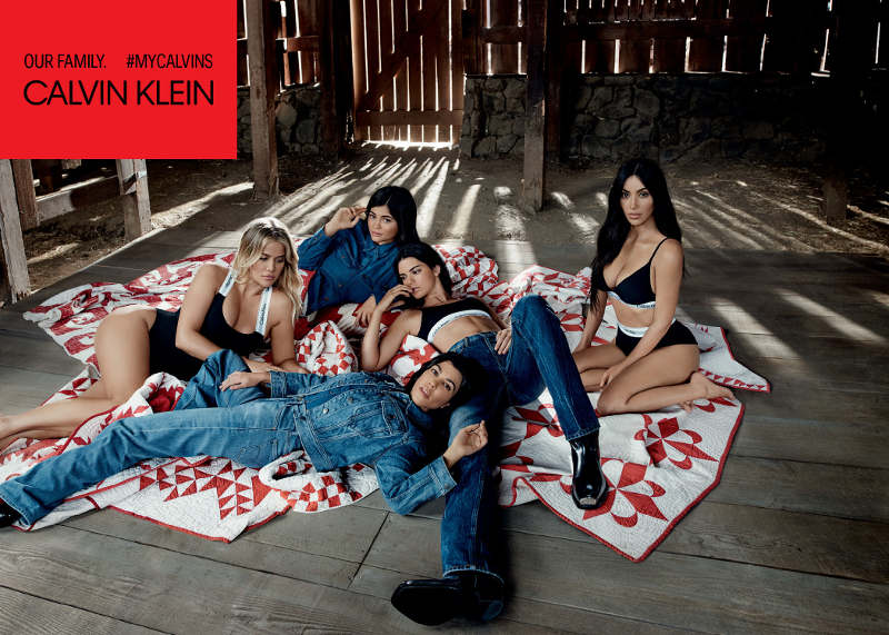 Campaña Calvin Klein con familia Kardashian